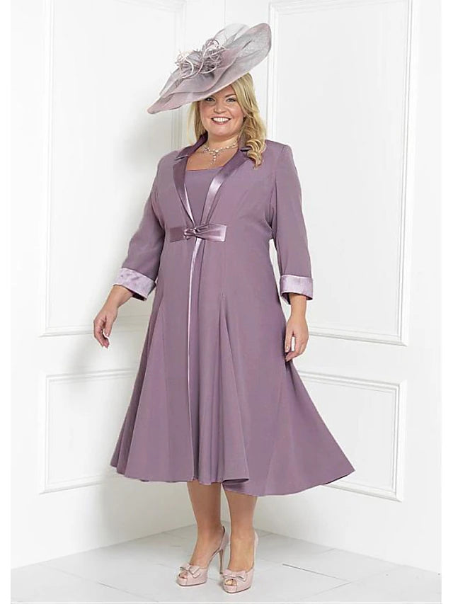 Zweiteiliges Etuikleid/Säulenkleid für die Mutter der Braut, Kirche, Übergröße, Wickelkleid inklusive, quadratischer Ausschnitt, knielang, Charmeuse, 3/4-Ärmel mit Schärpe/Band, Rüschen
